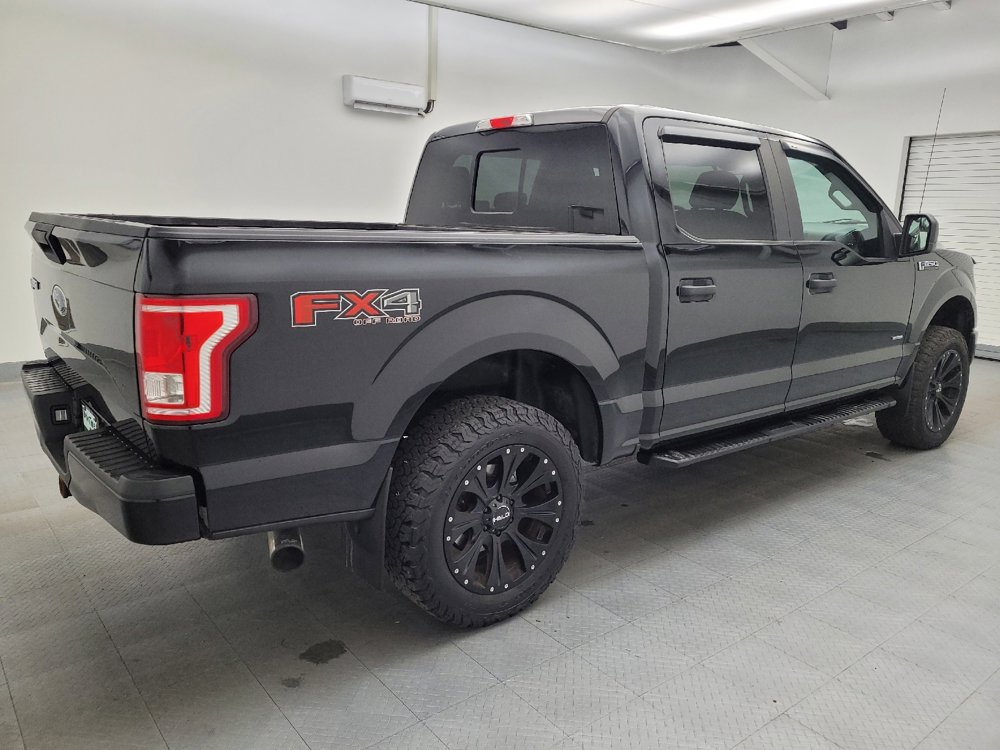 Used 2017 Ford F150 XL w/ Equipment Group 101A Mid image 9