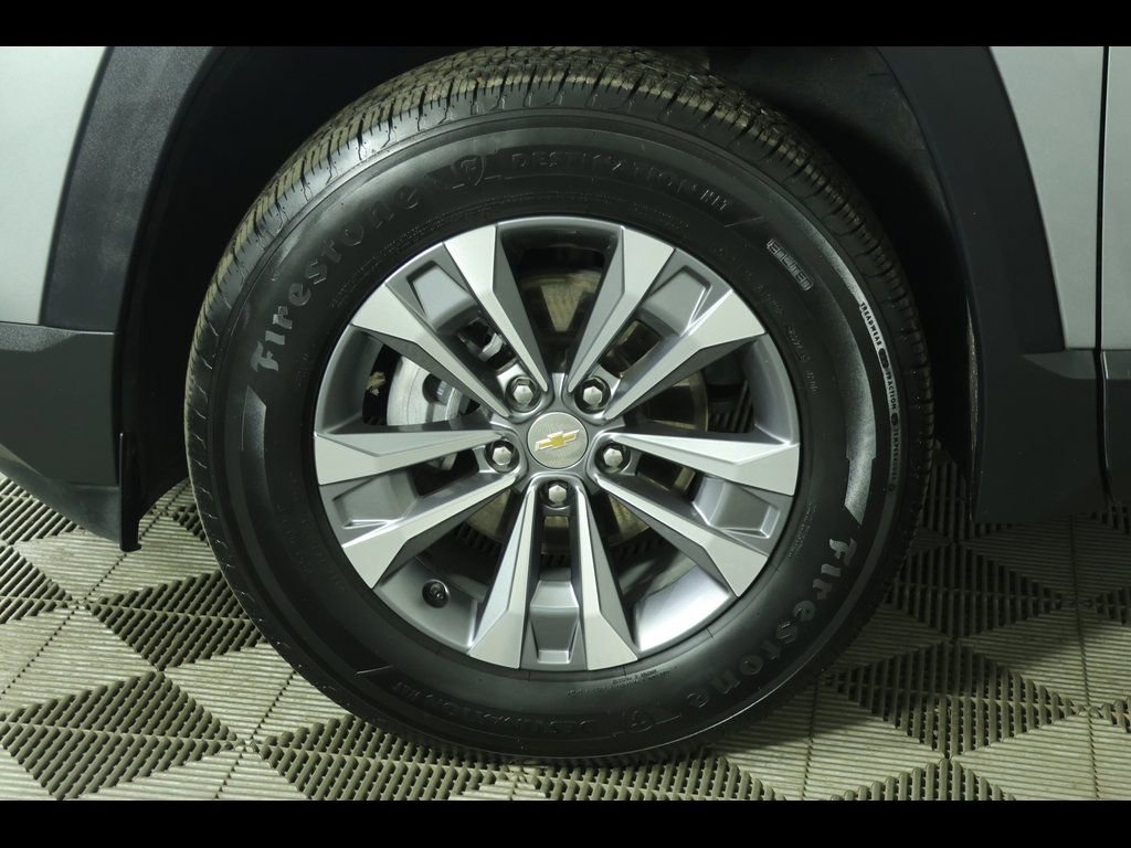 Used 2025 Chevrolet Equinox LT image 7