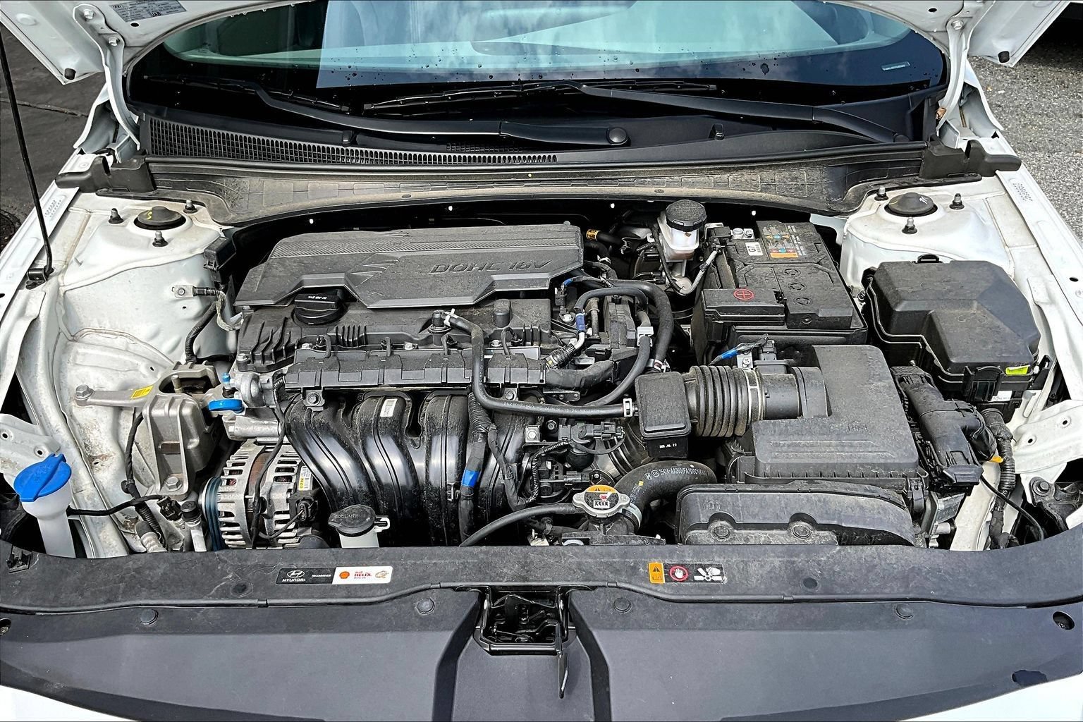 Used 2025 Hyundai Elantra SE FWD image 25