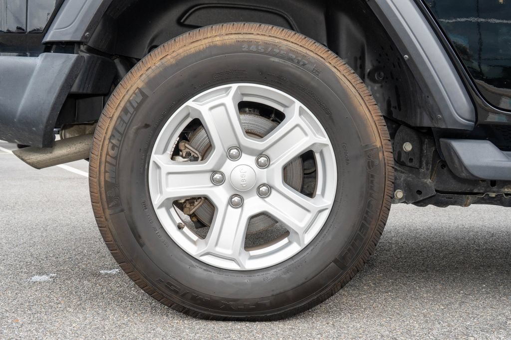 Used 2022 Jeep Wrangler Unlimited Sport AWD/4WD image 33