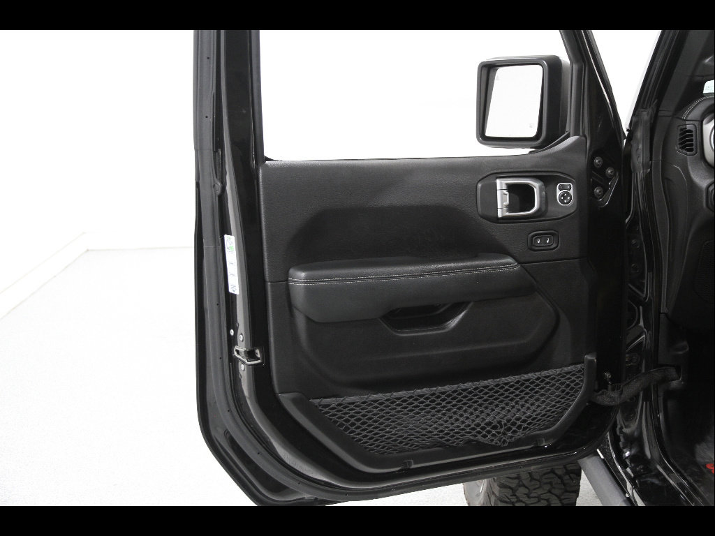 Used 2019 Jeep Wrangler Unlimited Rubicon w/ Advanced Safety Group image 4