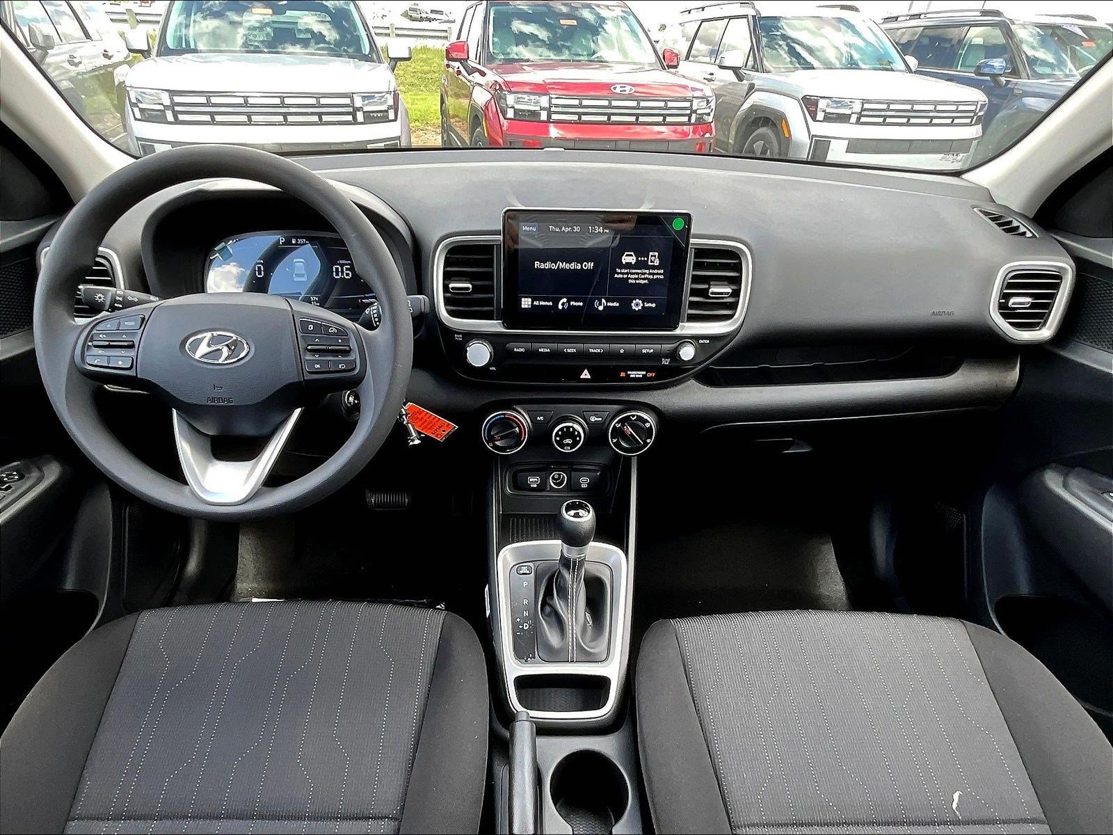 New 2026 Hyundai Venue SE FWD image 10