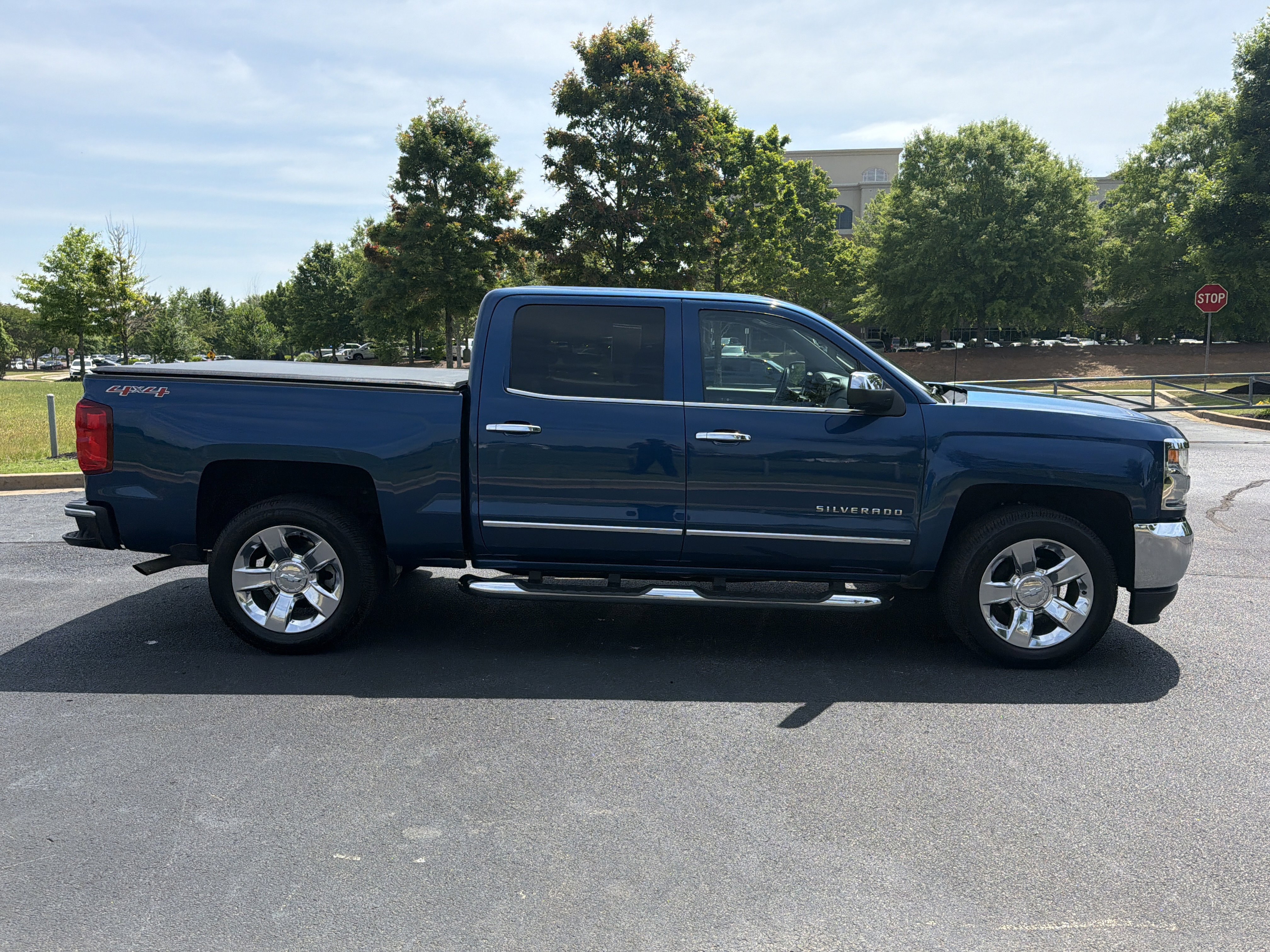 Used 2017 Chevrolet Silverado 1500 LTZ w/ Sport Package AWD/4WD image 10