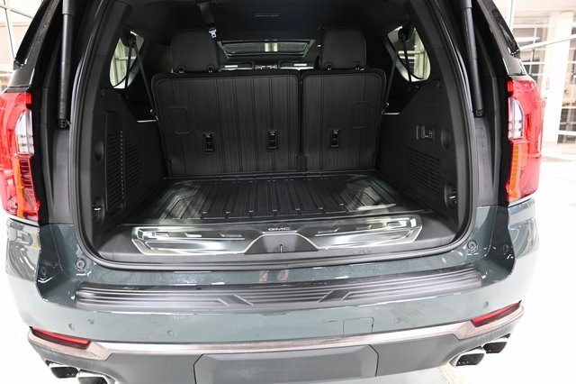 New 2026 GMC Yukon XL AT4 Ultimate w/ LPO, Illumination Package image 36