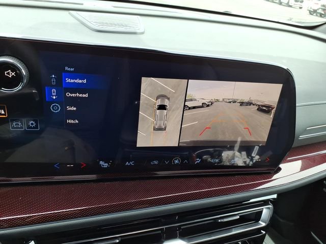 New 2026 Chevrolet Traverse Z71 w/ Enhanced Driving Package AWD/4WD image 15