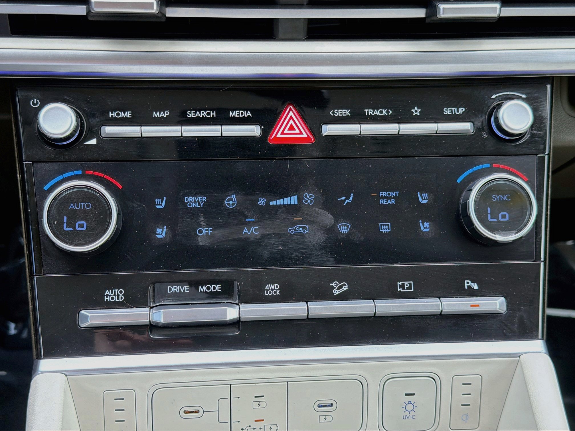 Used 2024 Hyundai Santa Fe Calligraphy AWD/4WD image 37