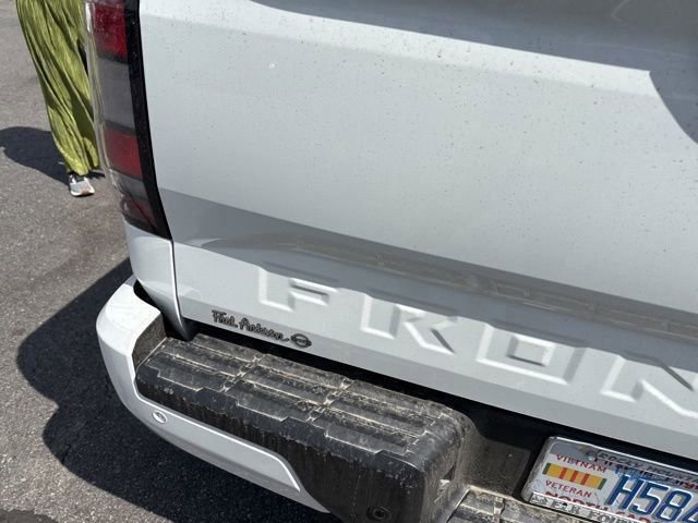 Used 2025 Nissan Frontier SV image 16
