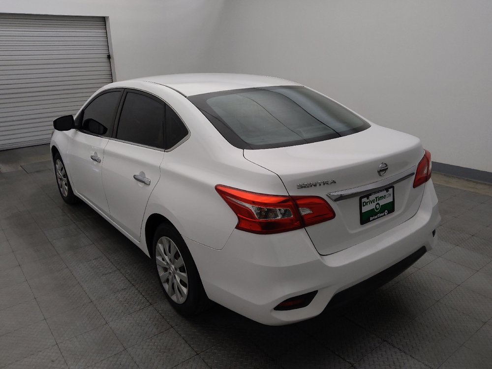 Used 2016 Nissan Sentra S FWD image 5