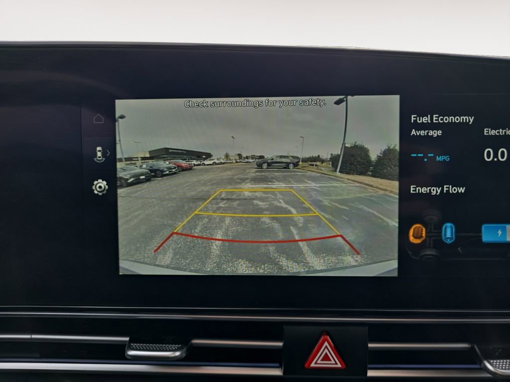 Certified 2025 Hyundai Elantra Limited image 17