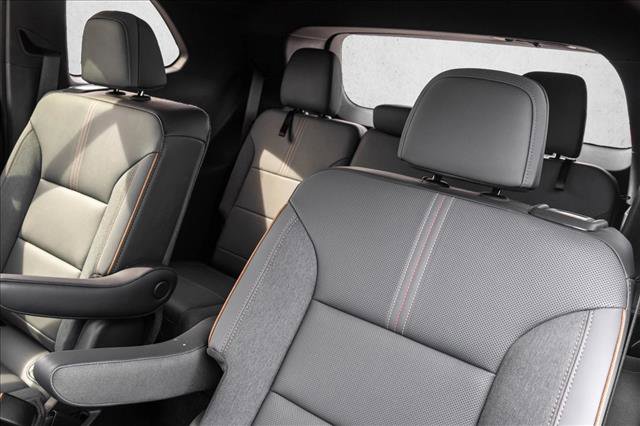 Used 2024 GMC Acadia AT4 AWD/4WD image 23