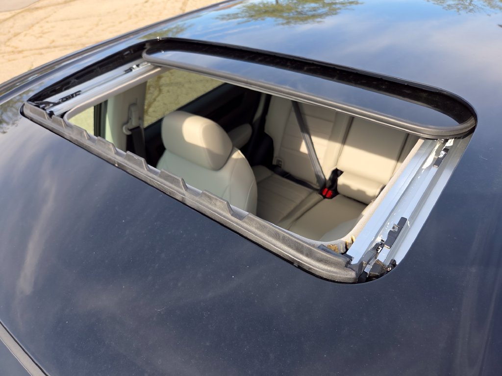 New 2027 Honda CR-V EX-L image 3
