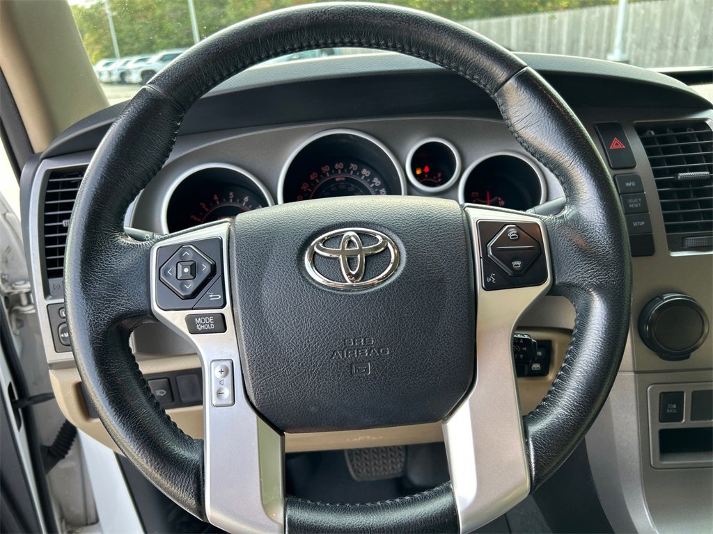 Used 2015 Toyota Sequoia SR5 image 18