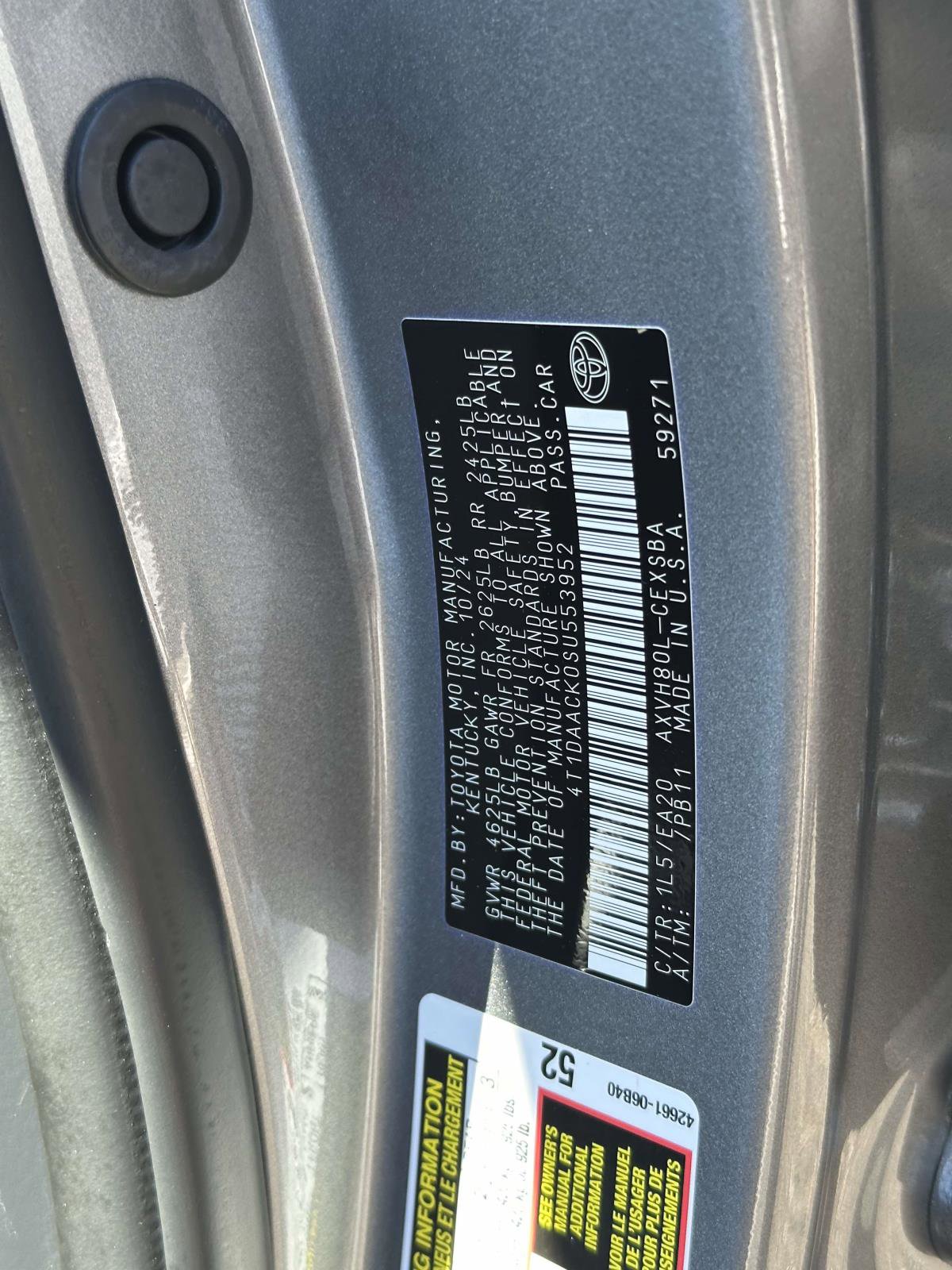 Used 2025 Toyota Camry SE image 16