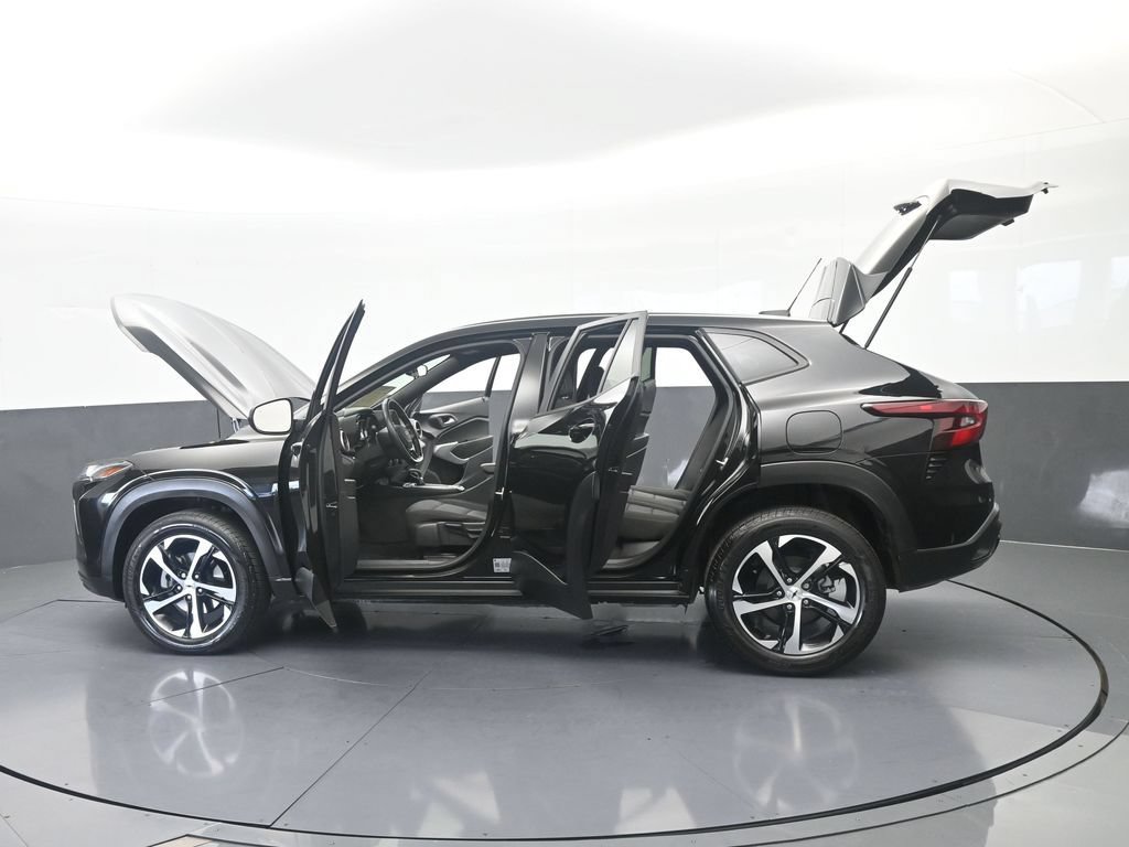 Used 2025 Chevrolet Trax RS w/ Driver Confidence Package FWD image 68