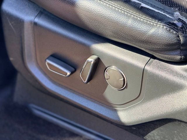 Used 2019 Ford Expedition XLT w/ Equipment Group 202A image 7