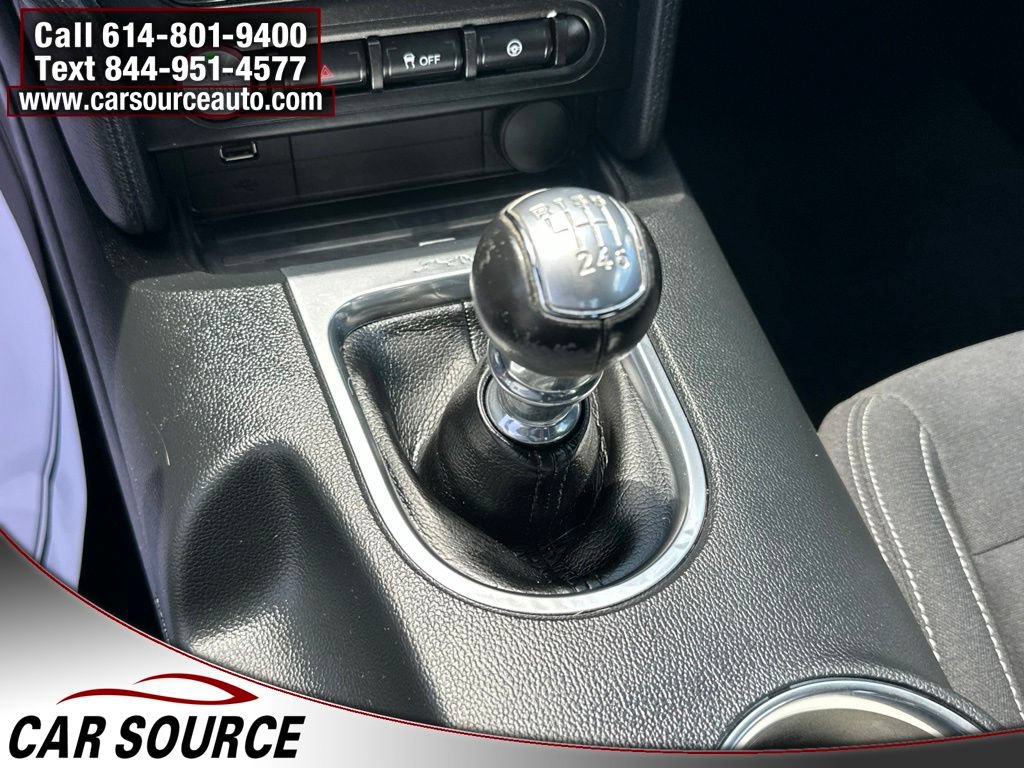 Used 2018 Ford Mustang Coupe RWD image 18