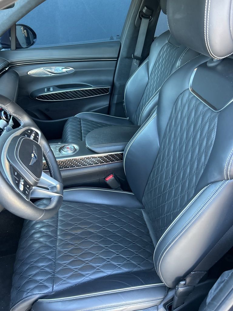 Used 2023 Genesis GV70 3.5T Sport w/ Sport Prestige Package image 7