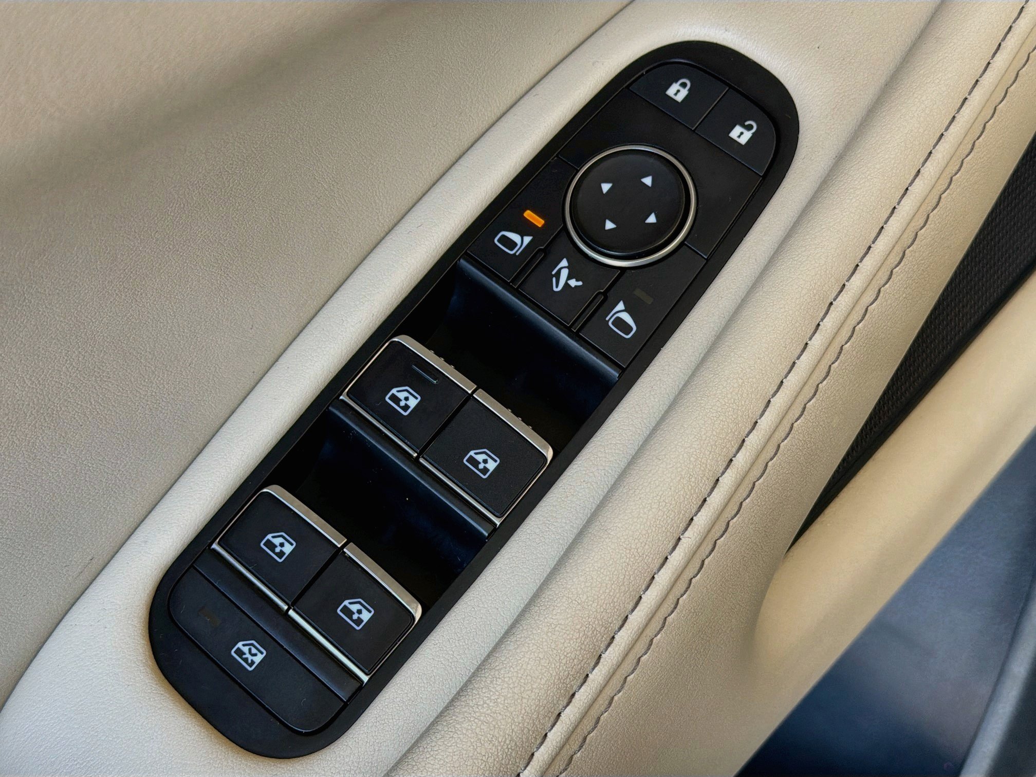 Used 2023 INFINITI QX60 Pure AWD/4WD image 15