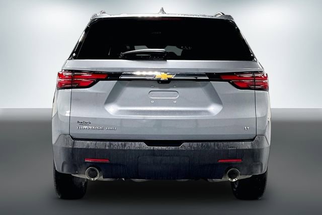 Used 2023 Chevrolet Traverse LT w/ LT Premium Package image 6