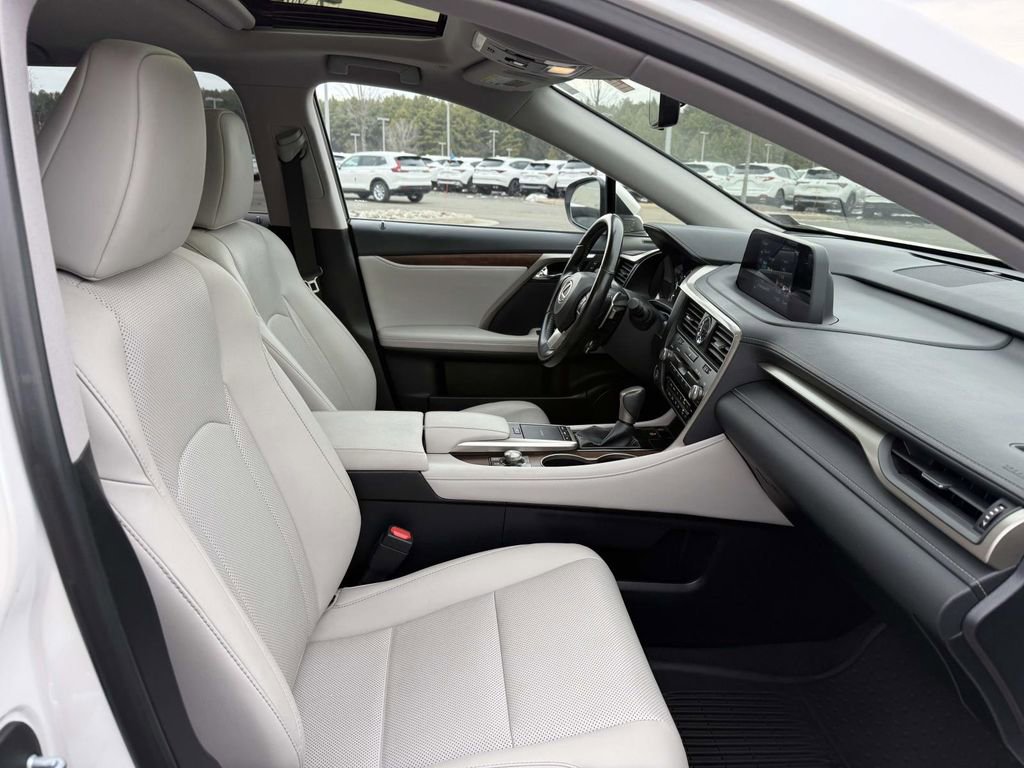 Used 2021 Lexus RX 350L Premium w/ Premium Package image 14