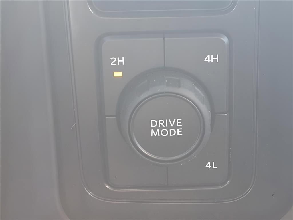 New 2025 Ford F550 4x4 Regular Cab Super Duty image 11