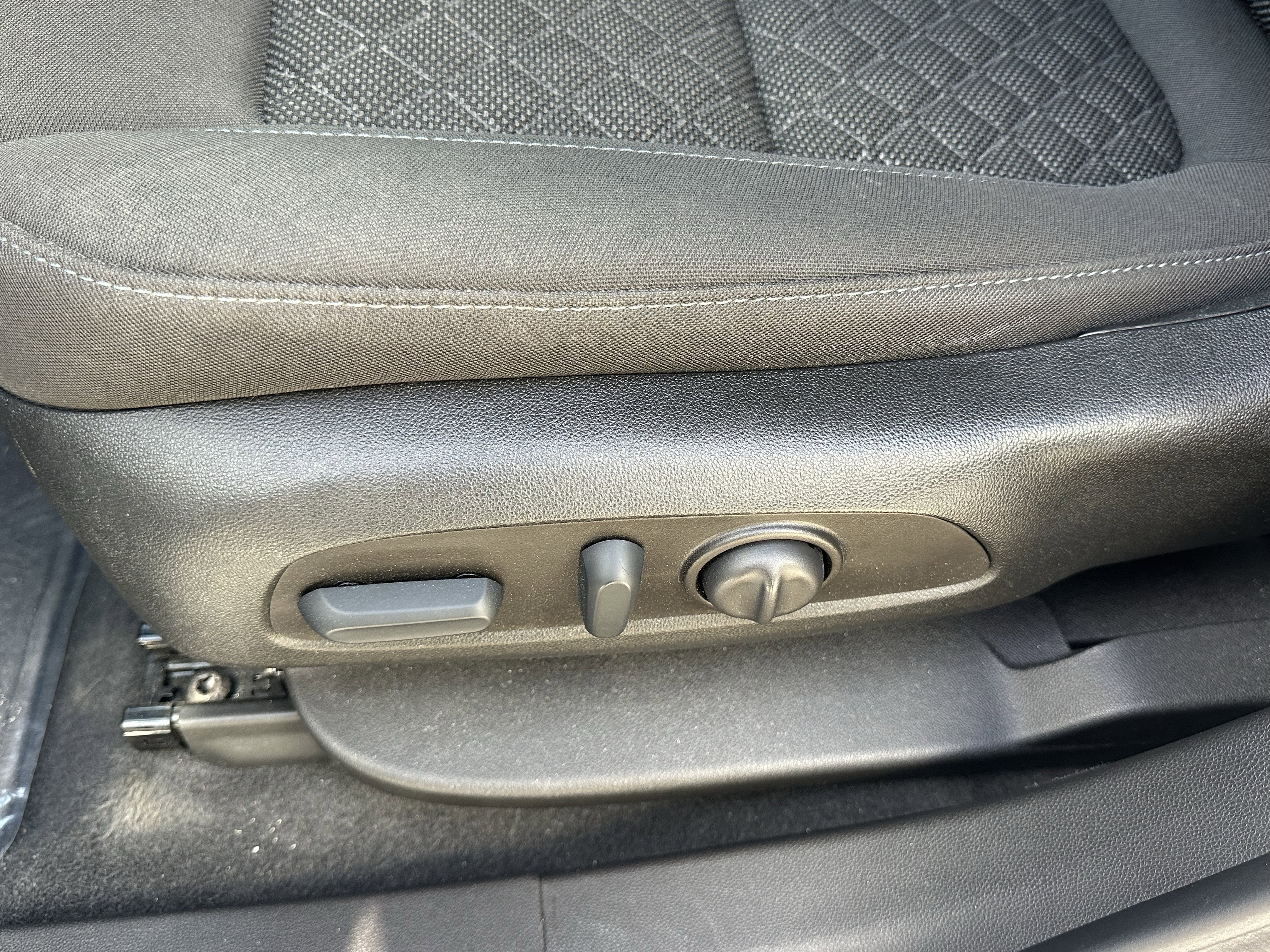 Used 2022 Chevrolet Blazer LT image 31