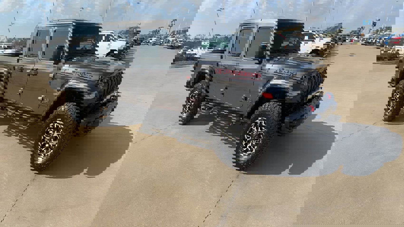 Used 2024 Jeep Gladiator Rubicon image 3