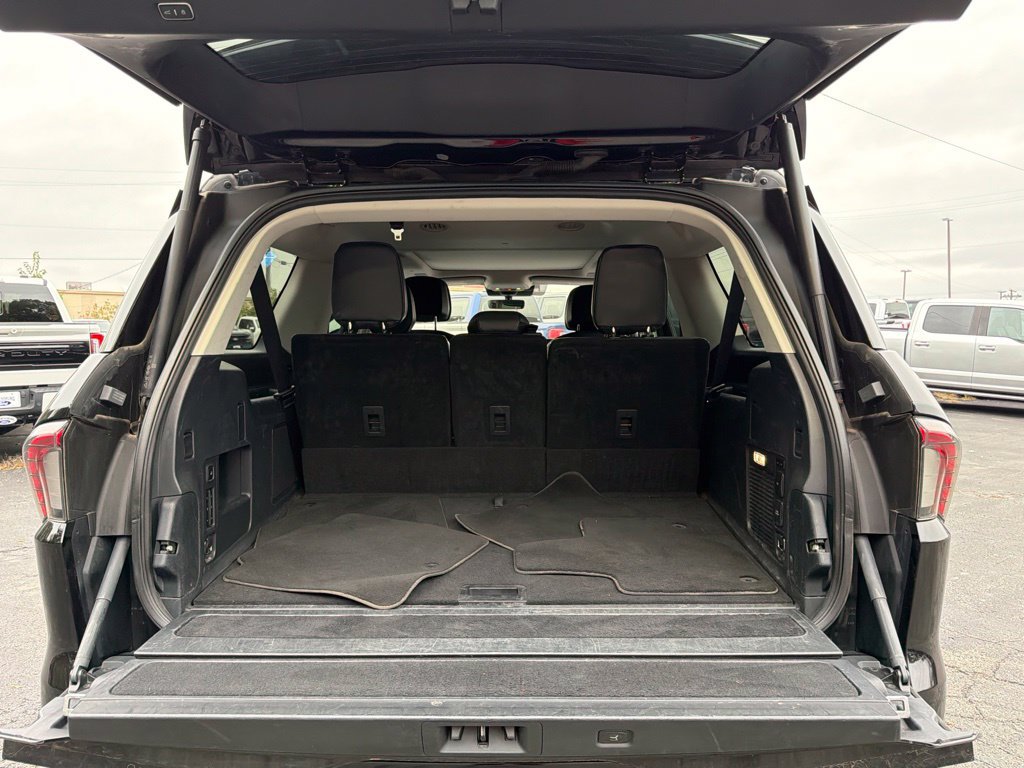Used 2025 Lincoln Navigator L Reserve AWD/4WD image 27