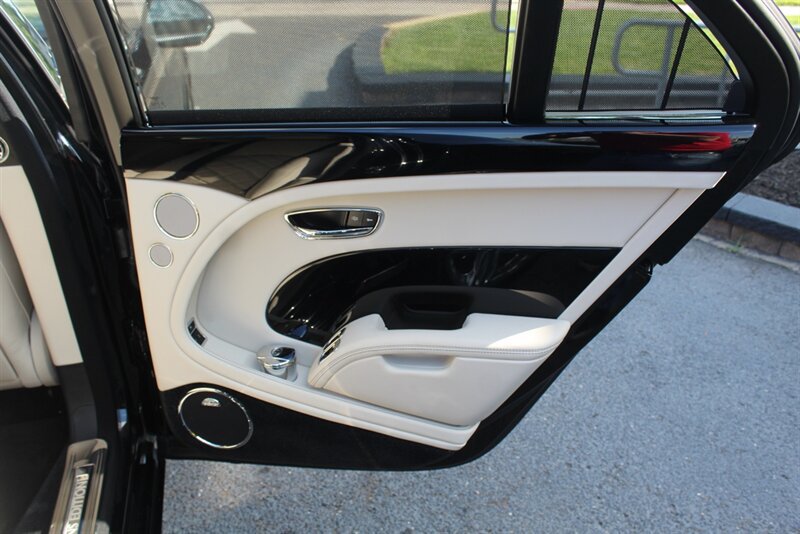 Used 2013 Bentley Mulsanne RWD image 37