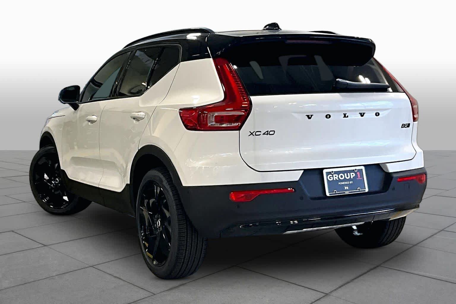 New 2026 Volvo XC40 B5 Ultra w/ Protection Package Premier AWD/4WD image 3