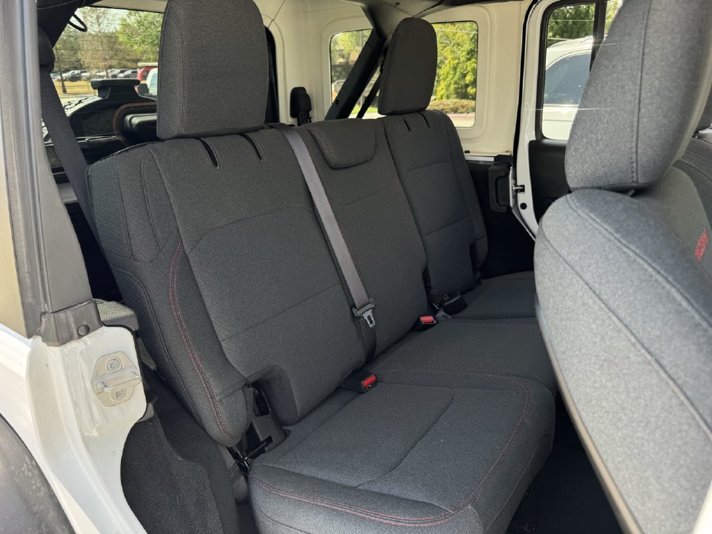 Used 2024 Jeep Wrangler Unlimited Rubicon AWD/4WD image 25