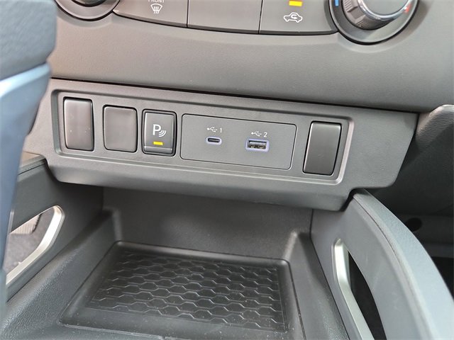 New 2025 Nissan Frontier SV image 32