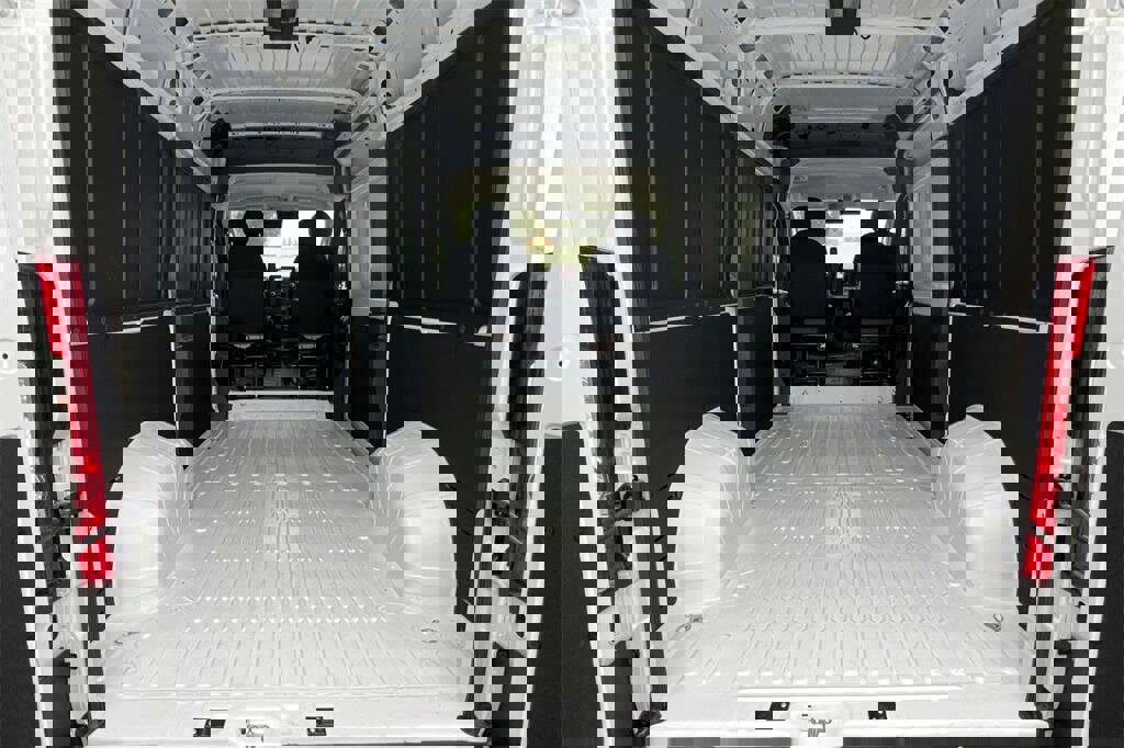 New 2026 RAM ProMaster 2500 w/ Convenience Group image 16