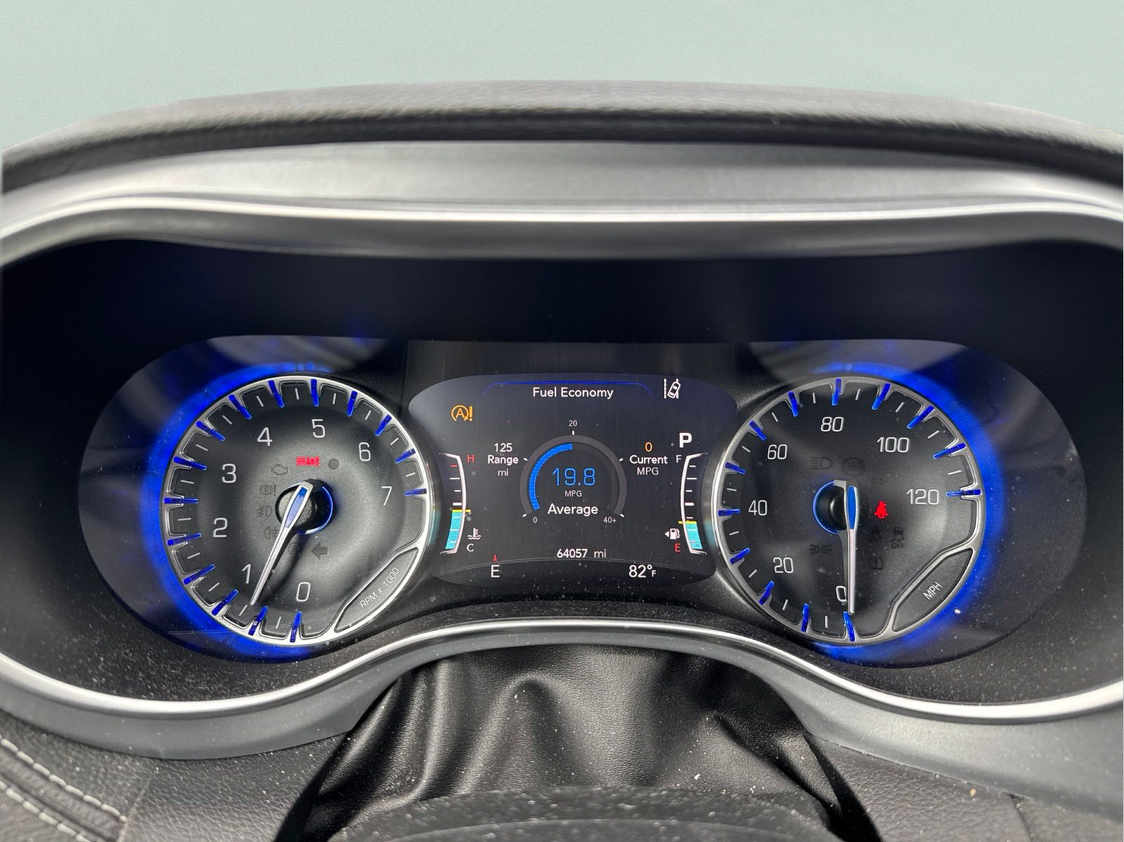Certified 2020 Chrysler Pacifica Limited FWD image 11
