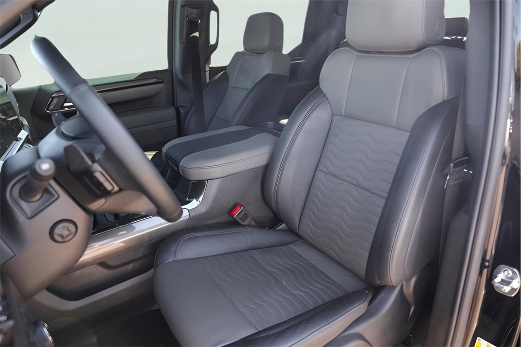 Certified 2025 Chevrolet Silverado 1500 ZR2 w/ Technology Package image 10