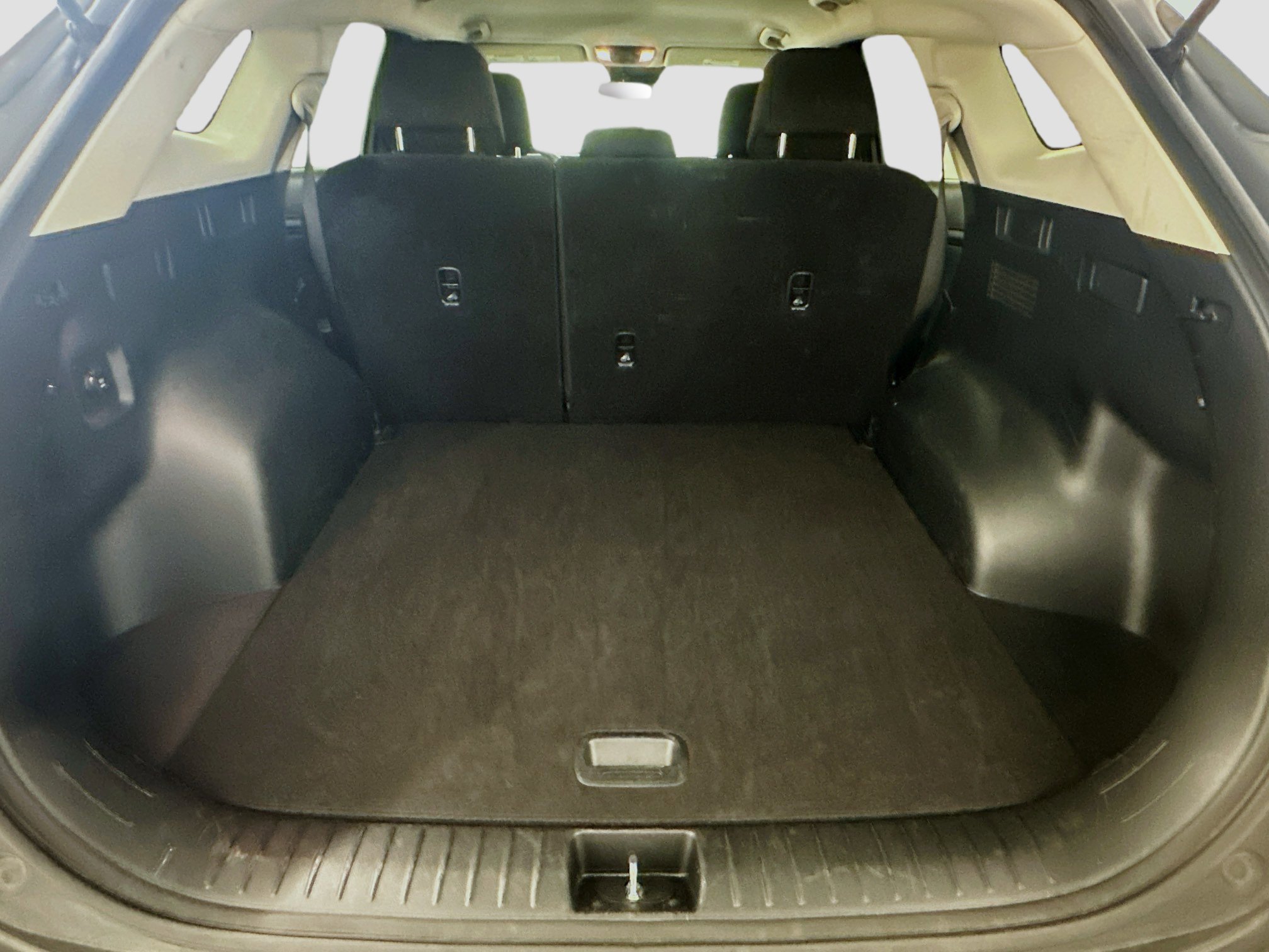 Used 2025 Kia Sportage LX image 30