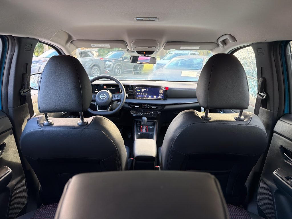 New 2027 Nissan Kicks SR FWD image 30