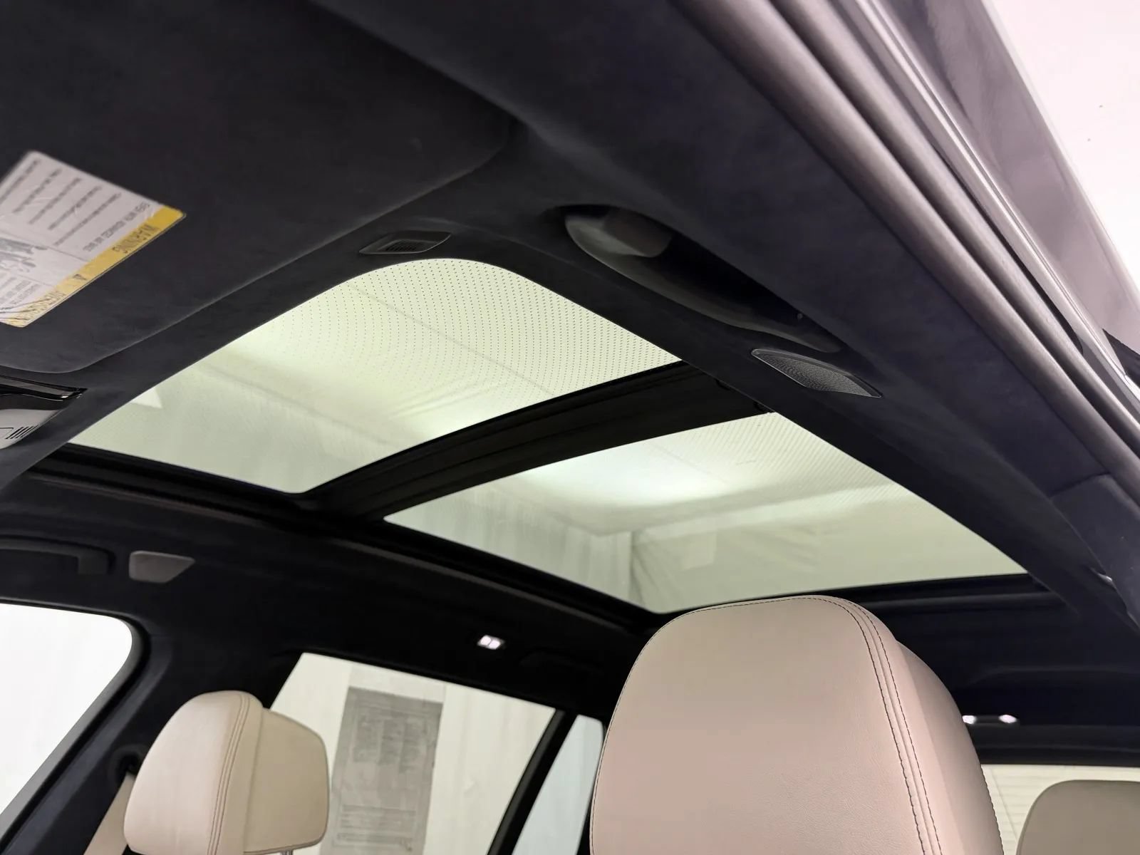 Used 2020 BMW X7 M50i w/ Executive Package AWD/4WD image 10
