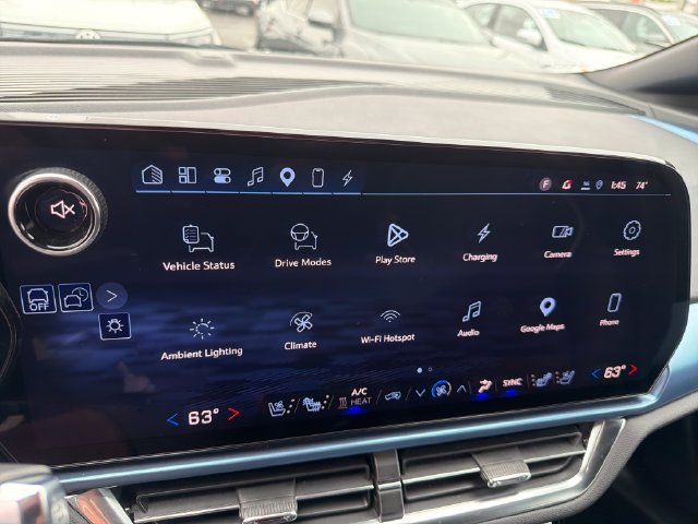 Certified 2024 Chevrolet Equinox EV LT FWD image 20