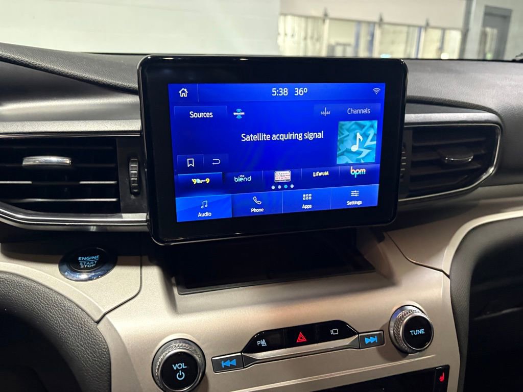 Used 2023 Ford Explorer XLT w/ Equipment Group 202A image 15