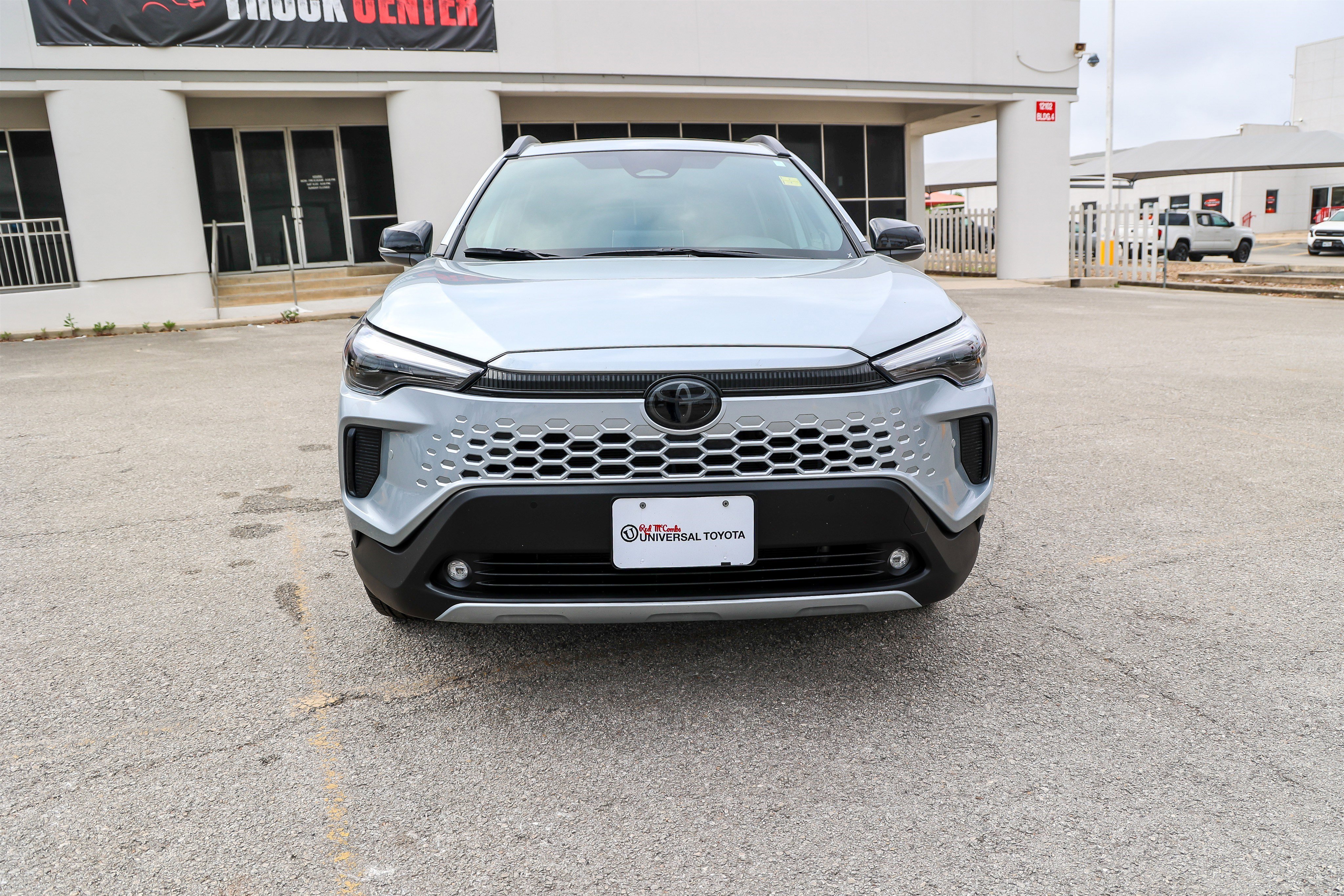 Used 2026 Toyota Corolla Cross XSE w/ Convenience Package image 3