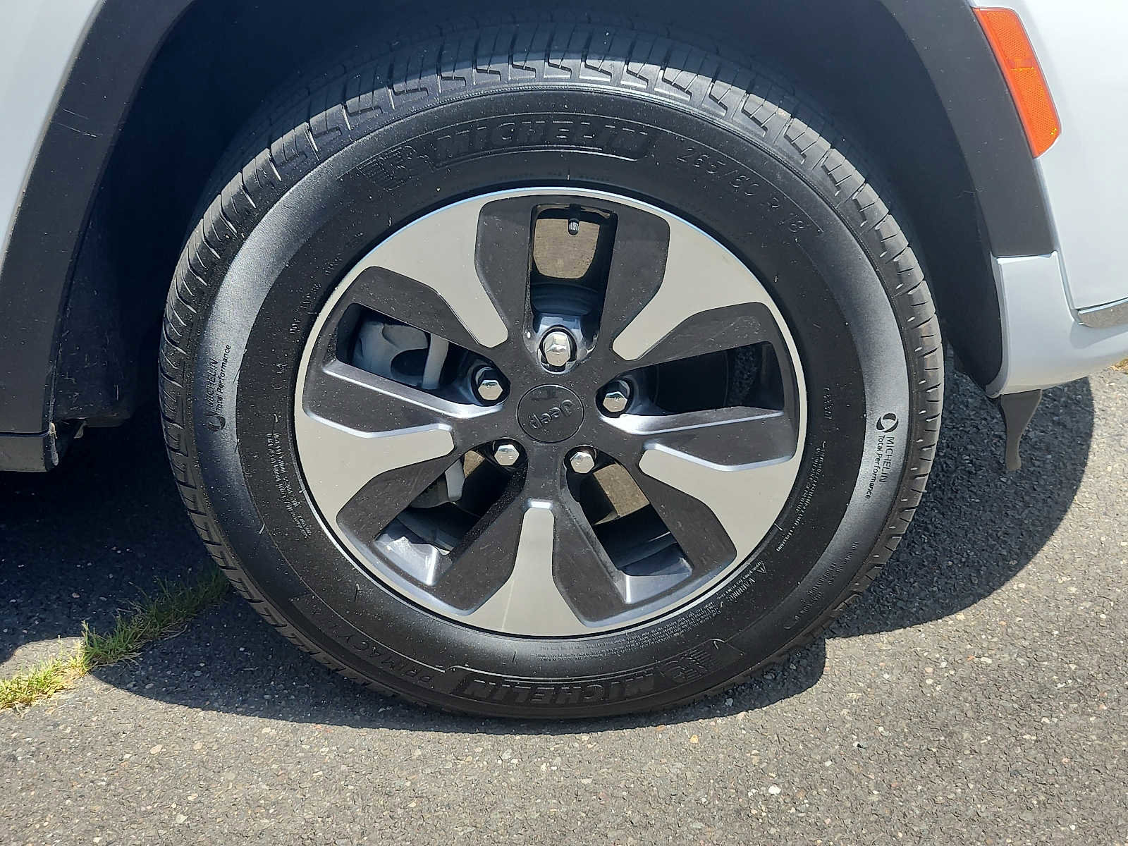 Used 2024 Jeep Grand Cherokee Limited 4xe image 8