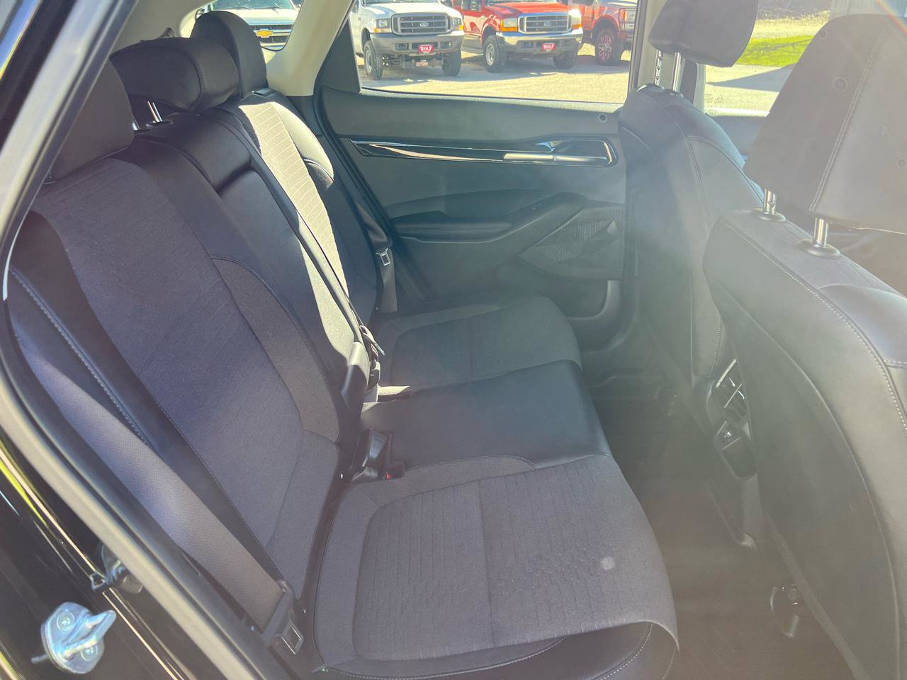 Used 2023 Kia Seltos S w/ Navigation Package image 11