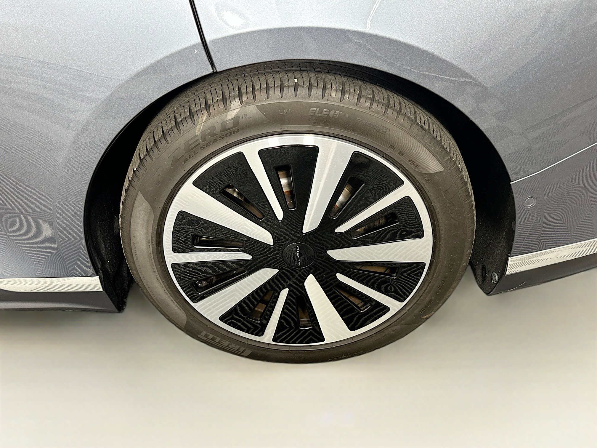 Used 2024 Lucid Air Touring AWD/4WD image 11