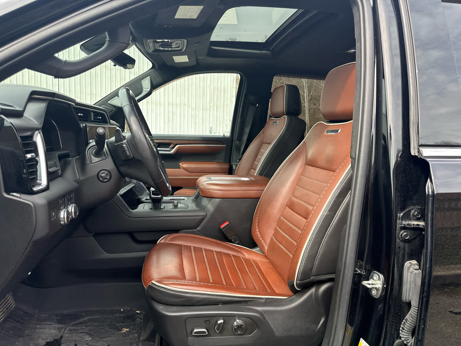 Used 2022 GMC Sierra 1500 Denali Ultimate image 16