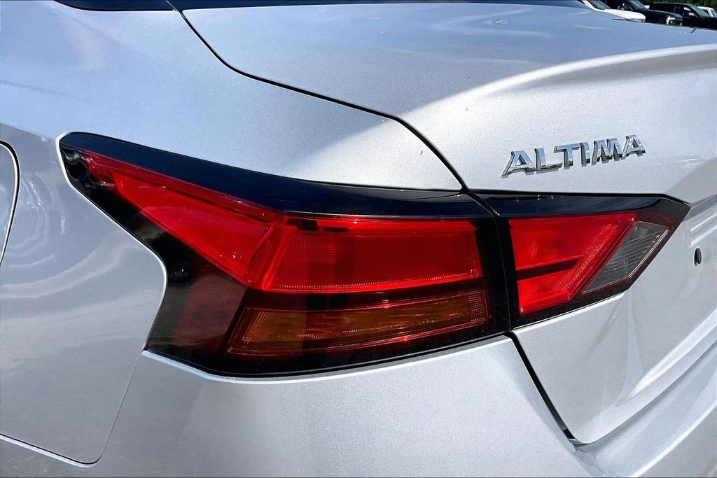 Used 2020 Nissan Altima 2.5 SR FWD image 20