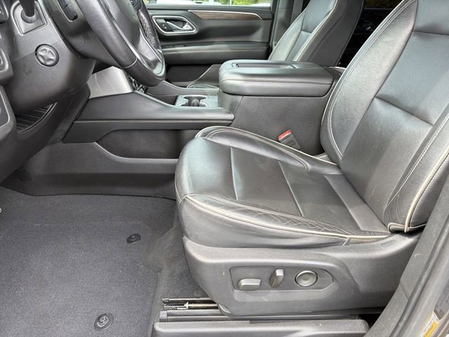 Used 2021 Chevrolet Suburban Premier RWD image 17