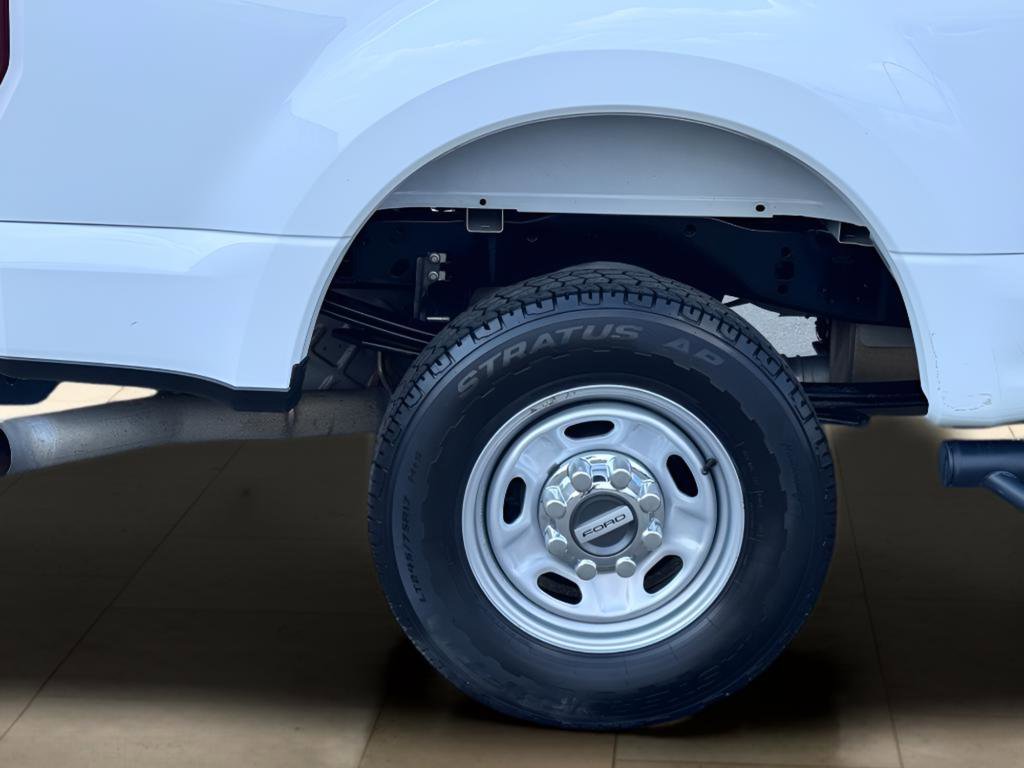 Used 2022 Ford F250 XL w/ Power Equipment Group image 34