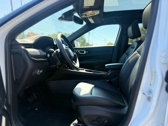 New 2025 Jeep Compass Limited w/ Sun & Sound Group AWD/4WD image 11