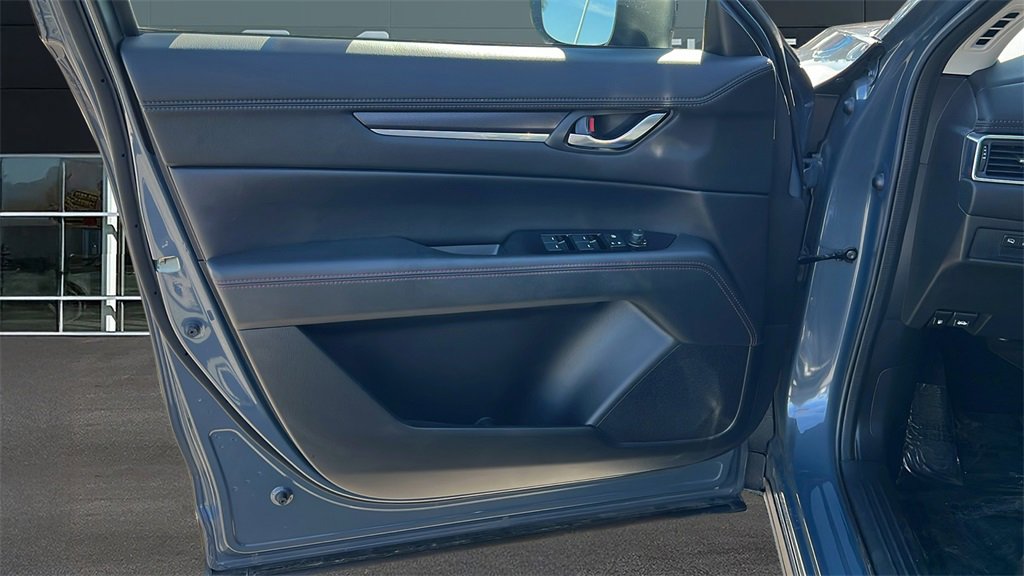 Used 2023 MAZDA CX-5 Carbon Edition image 10